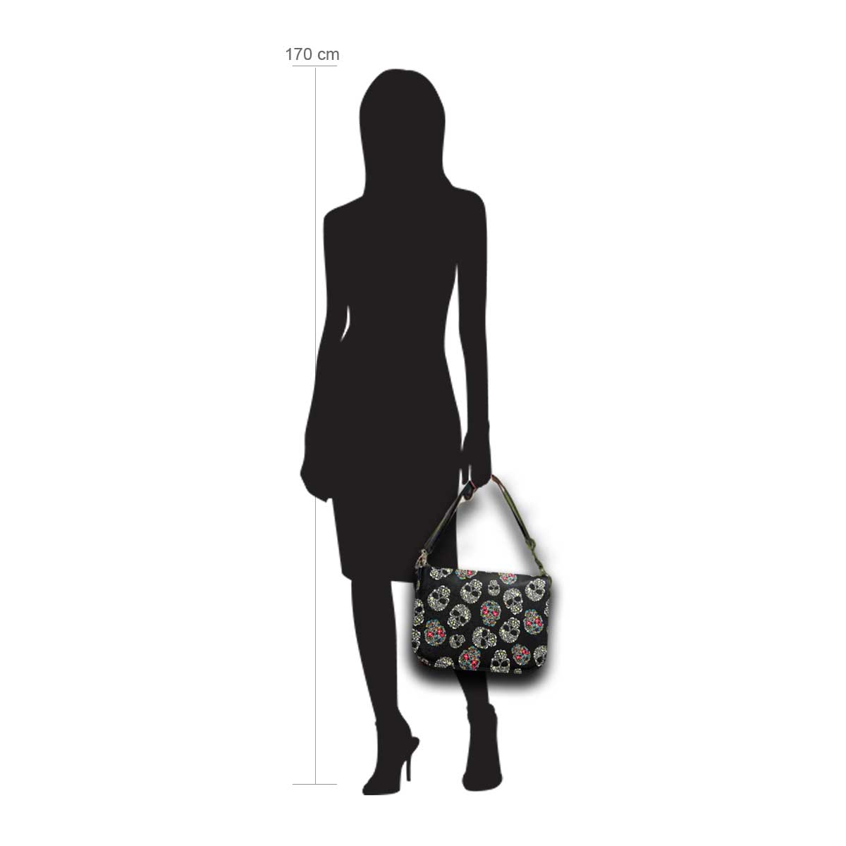 Modellpuppe 170 cm groß zeigt die Handtaschengröße an der Person Modell:Mexiko